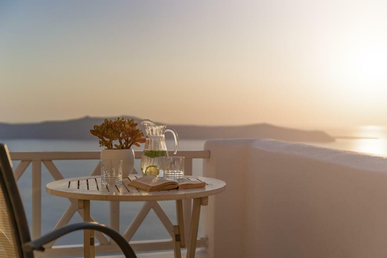 Mirabo Villas (Adults Only) Firostefani Bagian luar foto